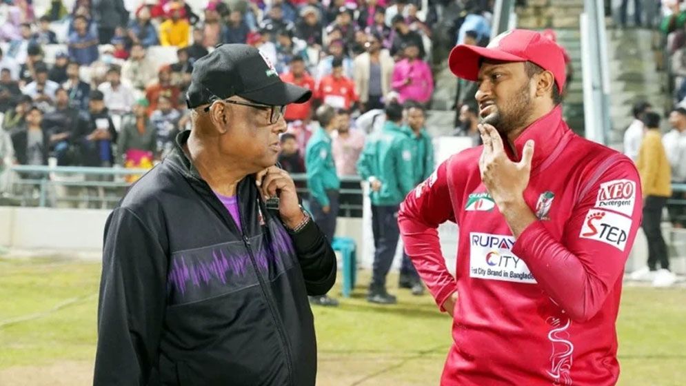 সাকিবের নীরবতা নিয়ে যা বললেন গুরু ফাহিম