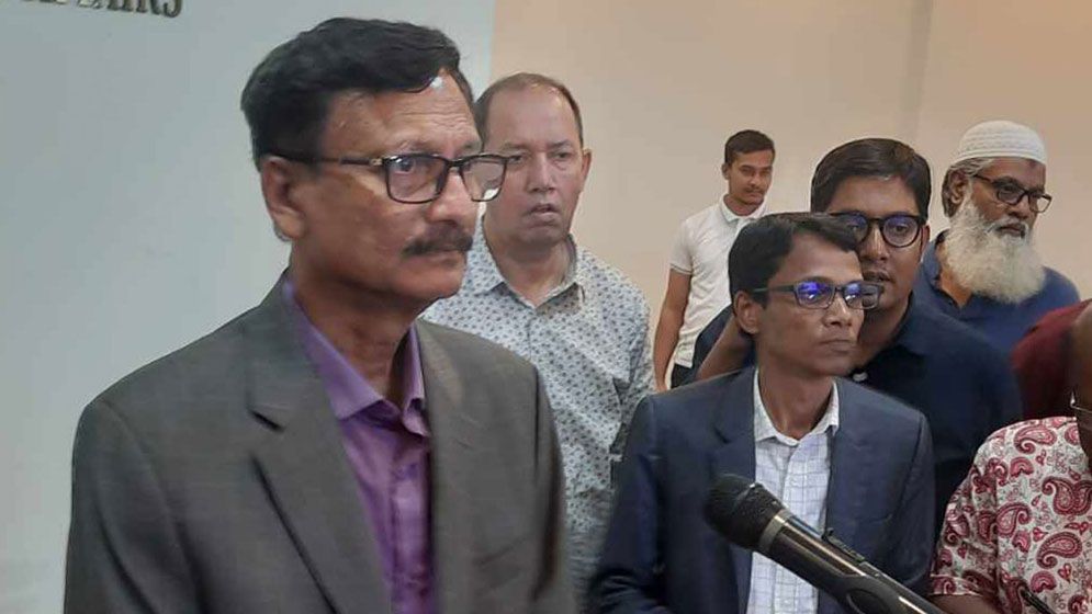 ভারতে বসে শেখ হাসিনার বিবৃতি, ভারতীয় হাইকমিশনারকে কঠোর বার্তা পররাষ্ট্র উপদেষ্টার
