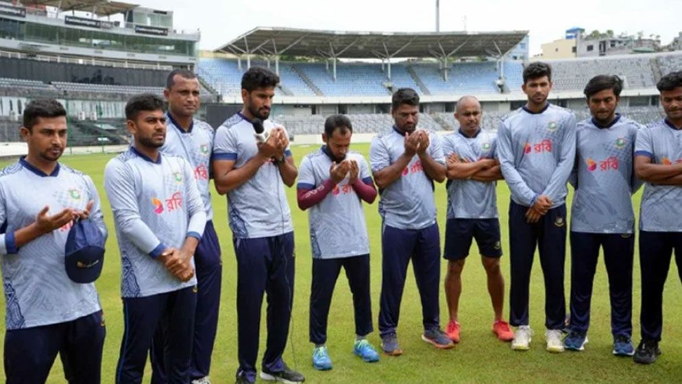 মুগ্ধ-সাঈদদের স্মরণে ক্রিকেটারদের এক মিনিট নীরবতা