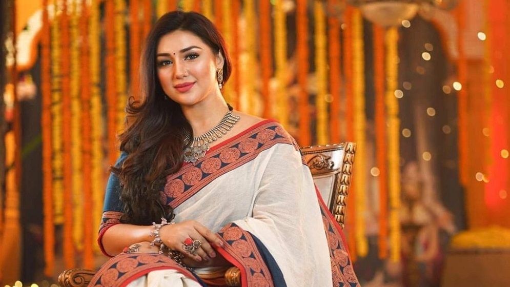১০০ টাকার চরিত্র থেকে সরে গেলেন অপু বিশ্বাস!
