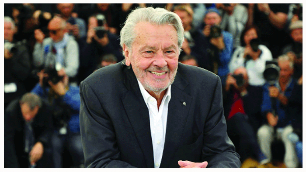 ফরাসি অভিনেতা ডেলনের প্রয়াণ