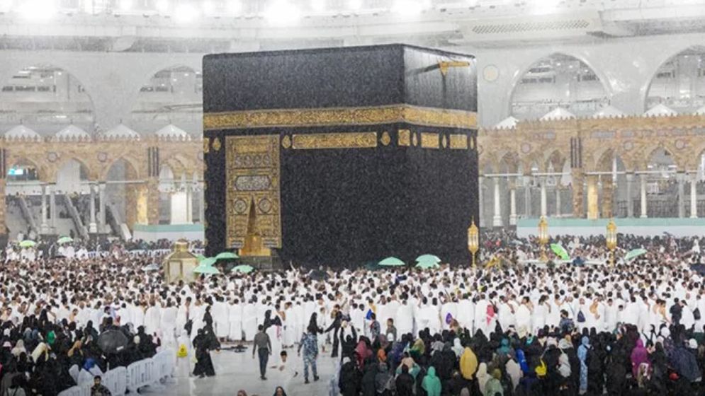 সৌদিতে ভারী বৃষ্টির পূর্বাভাস, বন্যার আশঙ্কা