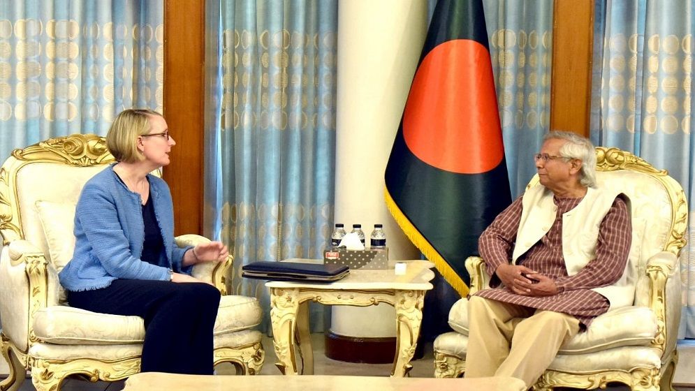 পাচার হওয়া অর্থ ফেরাতে ব্রিটিশ সরকারের সহযোগিতা চাইলেন ড. ইউনূস