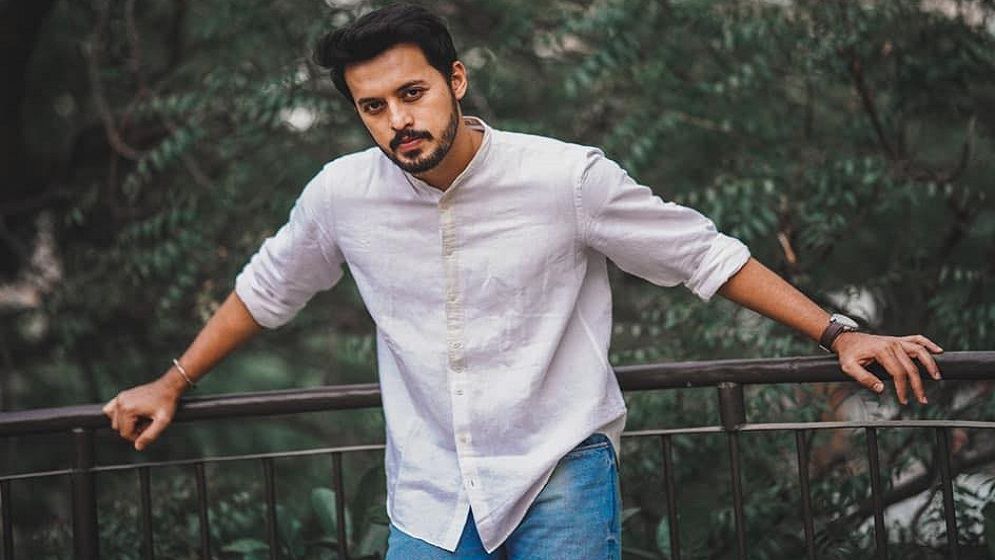 বন্যার্তদের জন্য হেলিকপ্টার দিচ্ছেন অভিনেতা ইরফান