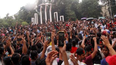 কেন্দ্রীয় শহীদ মিনার থেকে এক দফা দাবি ঘোষণা