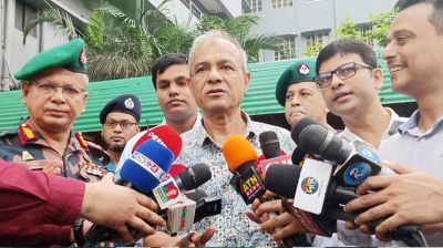 বিজিবি হাসপাতালে আহতদের বিশ্বমানের চিকিৎসা দেয়া হচ্ছে : স্বরাষ্ট্র উপদেষ্টা 