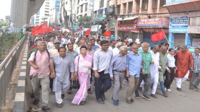 দ্রুত অন্তর্বর্তীকালীন সরকার গঠনের দাবিতে বাম দলগুলোর মিছিল