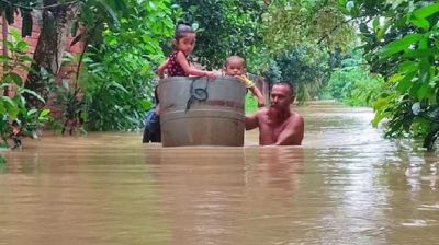 বন্যায় পানিবন্দি ৪ লাখ ৪০ হাজার ৮৪০ পরিবার, দুজনের মৃত্যু 