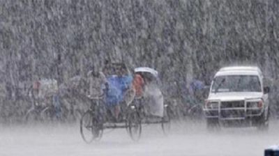 বন্যার মধ্যেই অতি ভারী বৃষ্টির পূর্বাভাস