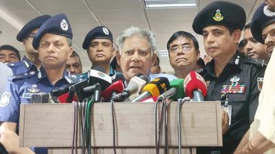  সীমান্তে পিঠ দেখাবেন না : ‘যারা পুলিশকে দানব বানিয়েছে তাদের বিচার হবে’