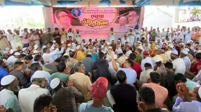 মুরাদনগরে কোটা আন্দোলনে নিহতদের স্মরণে দোয়া মাহফিল