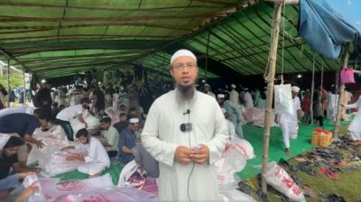 অর্থ ছাড়াই বন্যাদুর্গতদের পাশে দাঁড়ানোর আহ্বান শায়খ আহমাদুল্লাহর