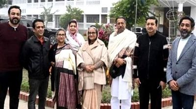 শেখ হাসিনার ৪ ভাইয়ের বিরুদ্ধে দুই মামলা
