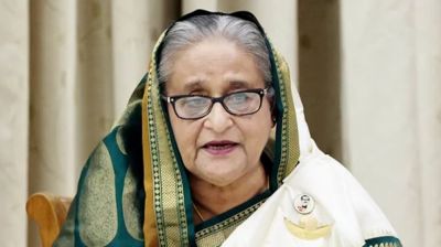 শেখ হাসিনাসহ ৭ জনের বিরুদ্ধে মামলার আবেদন