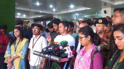 চিকিৎসার নামে লাখ লাখ টাকা আদায় করেছে তা ফেরত দিতে হবে