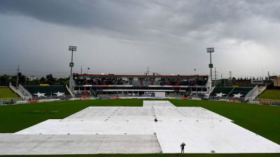 বৃষ্টিতে ভেসে গেল প্রথম দিন