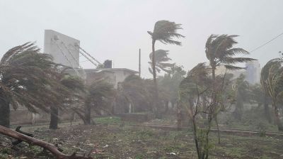 যেসব জেলায় ৬০ কিমি বেগে ঝড়ের আশঙ্কা