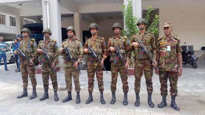 ৫৩৭ থানায় সেনা মোতায়েন, টহল জোরদার