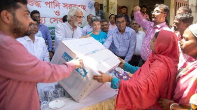 বন্যাদুর্গত এলাকায় ৩৬ লাখ পানি বিশুদ্ধকরণ ট্যাবলেট বিতরণ করেছে স্থানীয় সরকার বিভাগ
