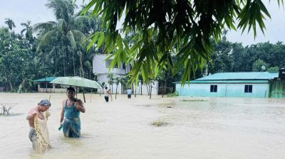 কক্সবাজারে টানা বৃষ্টিতে পানিবন্দি ২ লাখ মানুষ