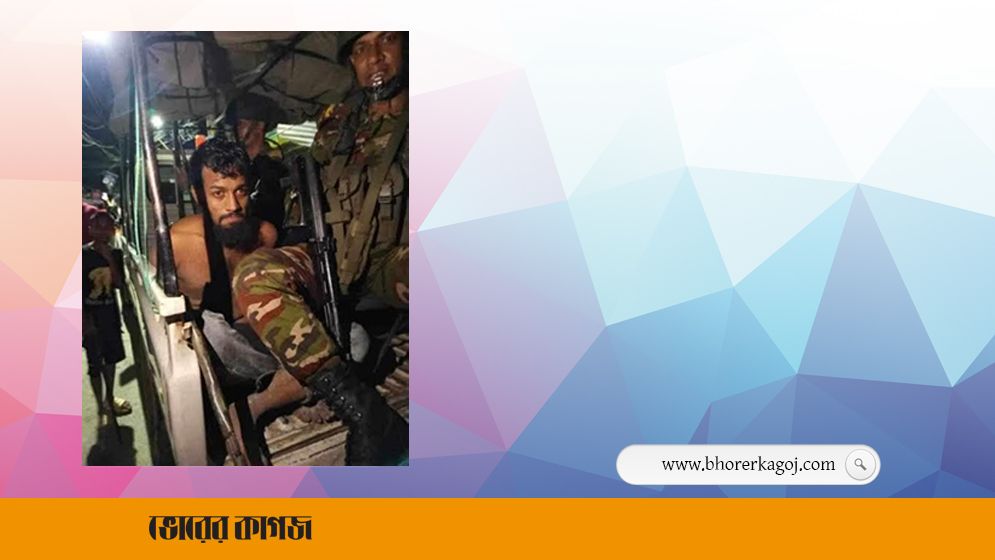 চট্টগ্রাম নগরীতে ৫ ডাকাত গ্রেপ্তার