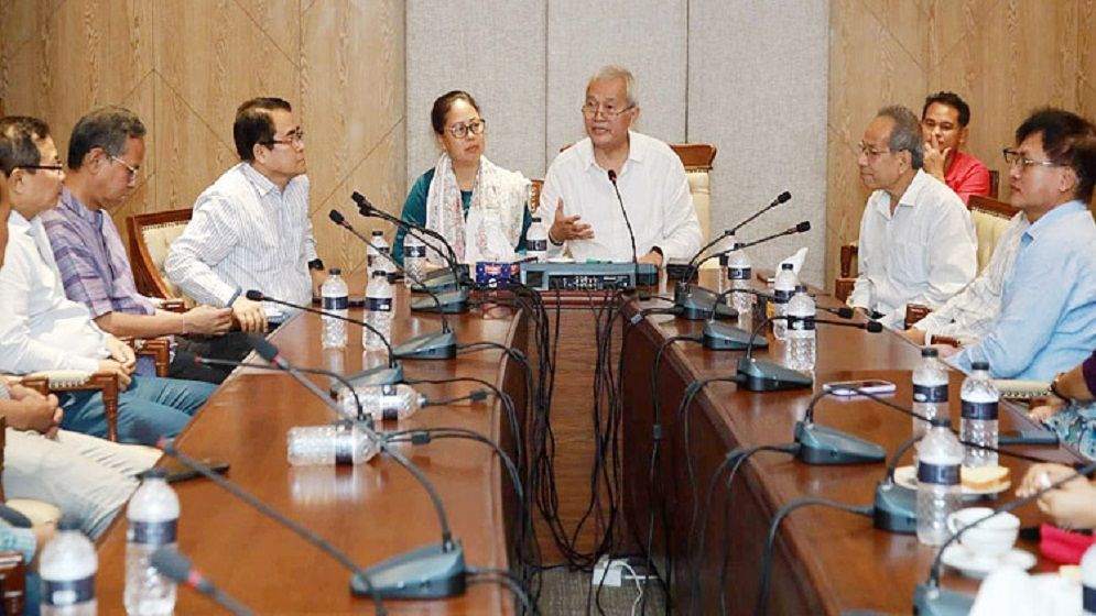 পাহাড়ি ছেলেমেয়েদের শিক্ষা নিয়ে যা জানালেন উপদেষ্টা সুপ্রদীপ চাকমা