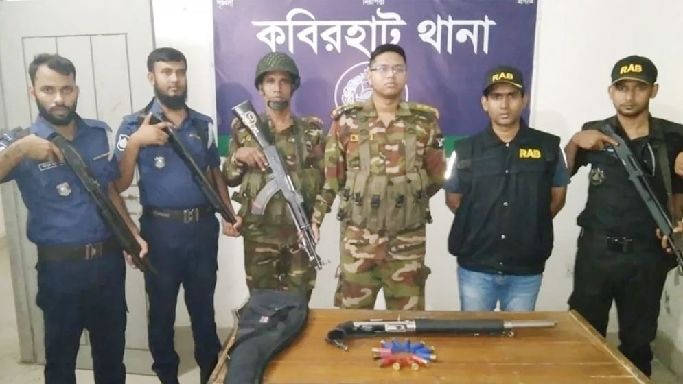 সাবেক এমপি একরামের অস্ত্র-গুলি উদ্ধার