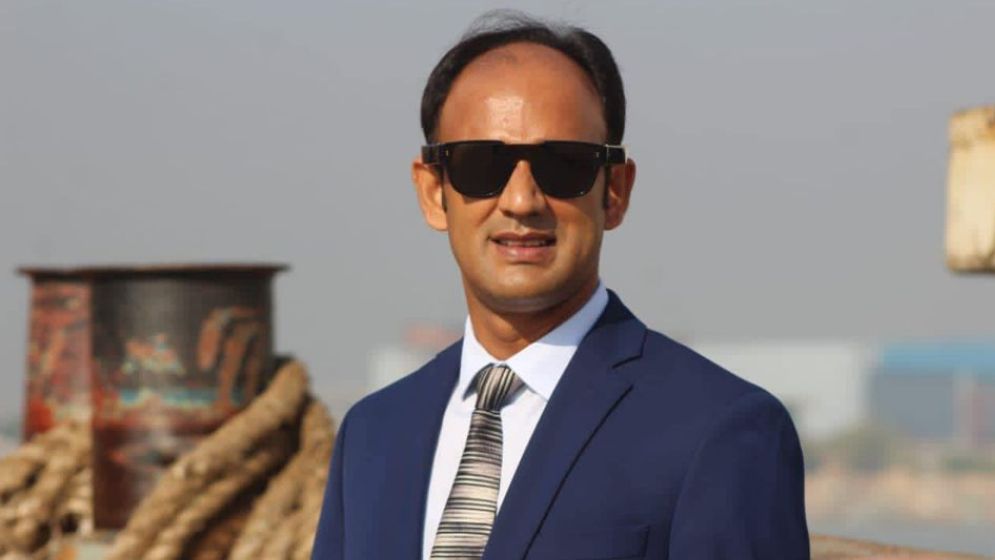 ব্যারিস্টার সুমনসহ ২০০ জনের বিরুদ্ধে মামলা