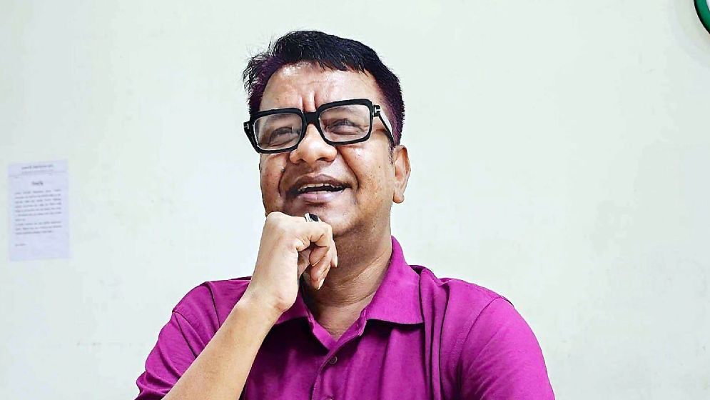 রাবি অধ্যাপক মুশতাক আহমেদকে অপসারণের দাবি