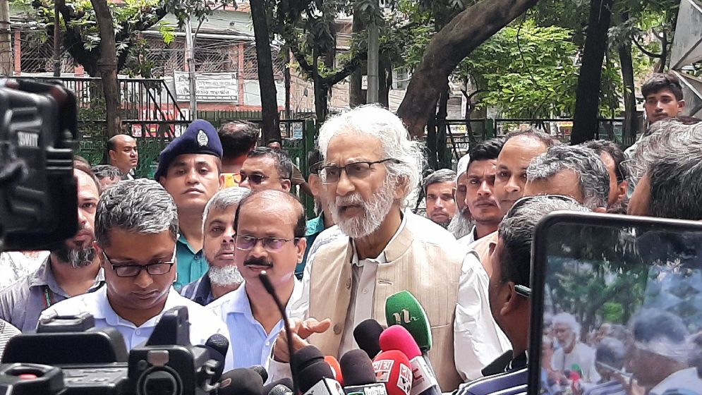 ডেঙ্গু প্রতিরোধ নিয়ে যা বললেন হাসান আরিফ