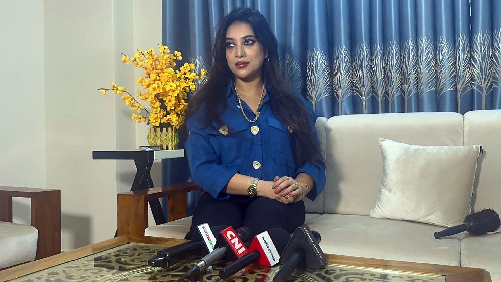 ডিবি হারুন আমাকে ফাঁসিয়ে দিয়েছে: ডা. সাবরিনা