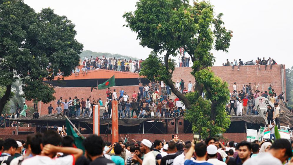 গণভবন পরিদর্শন: উপদেষ্টারা যা জানালেন