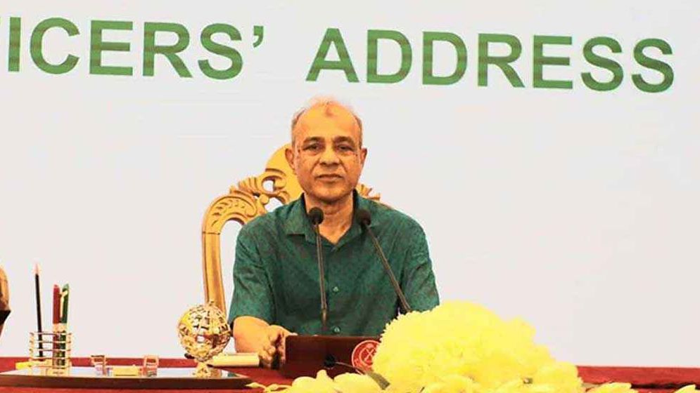 সীমান্তে পিঠ দেখাবেন না, বিজিবিকে স্বরাষ্ট্র উপদেষ্টা