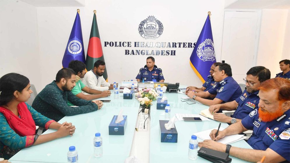 সংখ্যালঘু সম্প্রদায়ের নিরাপত্তা নিয়ে যে বার্তা দিলেন আইজিপি