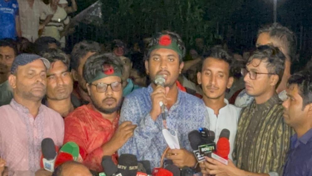 অবশেষে যমুনা থেকে সরে গেলেন চাকরিতে বয়সসীমা ৩৫ প্রত্যাশী শিক্ষার্থীরা