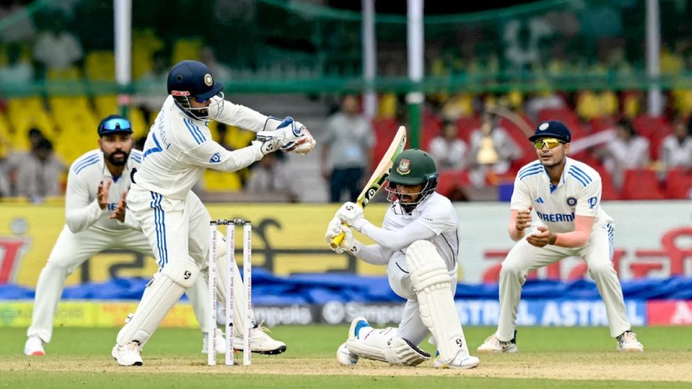 কানপুরে ফের বৃষ্টি, মধ্যাহ্ন বিরতিতে দুই দল