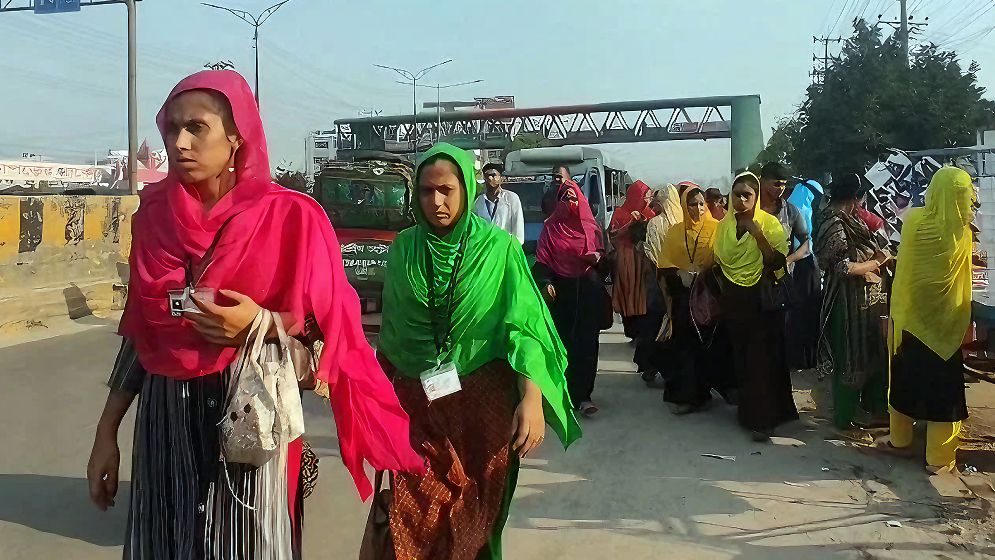 সাভারে শ্রমিকেরা শান্তিপূর্ণ কাজে যোগ দিয়েছেন, অস্থিরতার ঘটনায় গ্রেপ্তার ৫