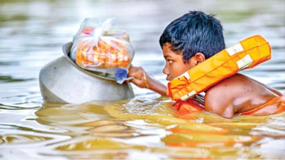 বন্যায় মৃতের সংখ্যা বেড়ে ৬৭