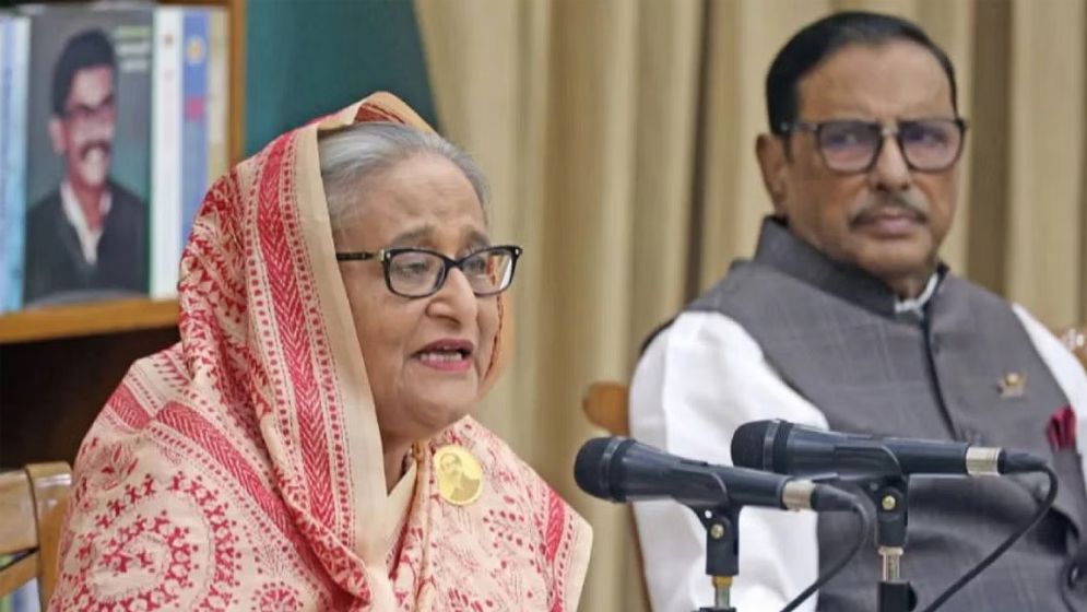 বগুড়ায় শেখ হাসিনা-কাদেরসহ ১২২ জনের নামে হত্যা মামলা