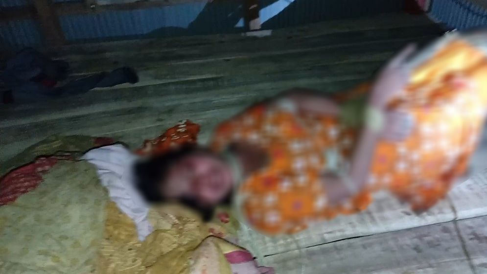 সুবর্ণচরে ৩ সন্তানের জননীকে হাত-পা বেঁধে মধ্যযুগীয় কায়দায় নির্যাতন