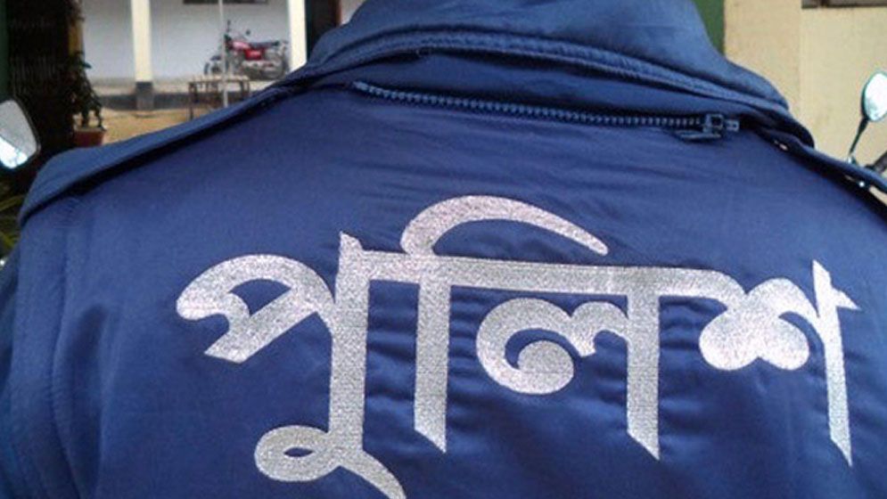 ৩১ পুলিশ কর্মকর্তাকে বদলি