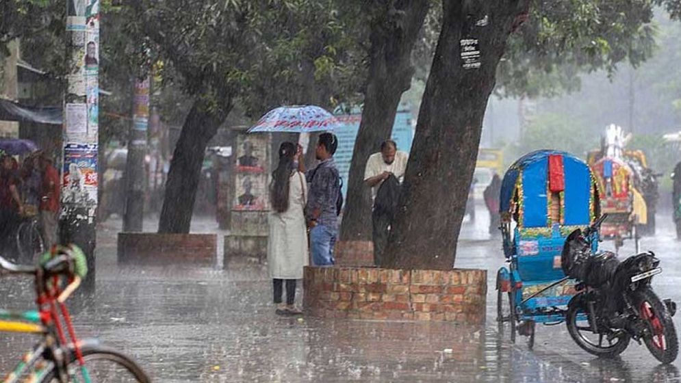 লঘুচাপ, বৃষ্টি ও তাপমাত্রা নিয়ে নতুন বার্তা