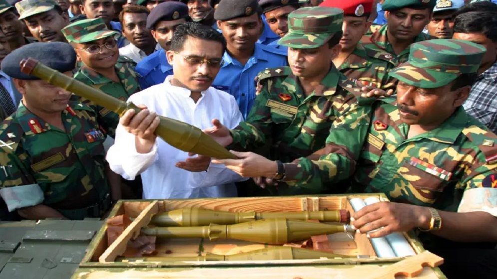 ১০ ট্রাক অস্ত্র: যেভাবে বিএনপি-ভারতের মধ্যে সম্পর্কের তিক্ততা বাড়িয়েছিল