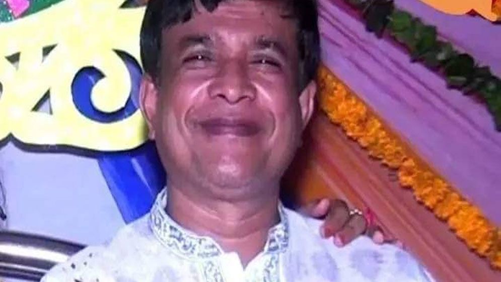 চন্দ্রগঞ্জে আওয়ামী লীগ নেতাকে পিটিয়ে ও কুপিয়ে হত্যা