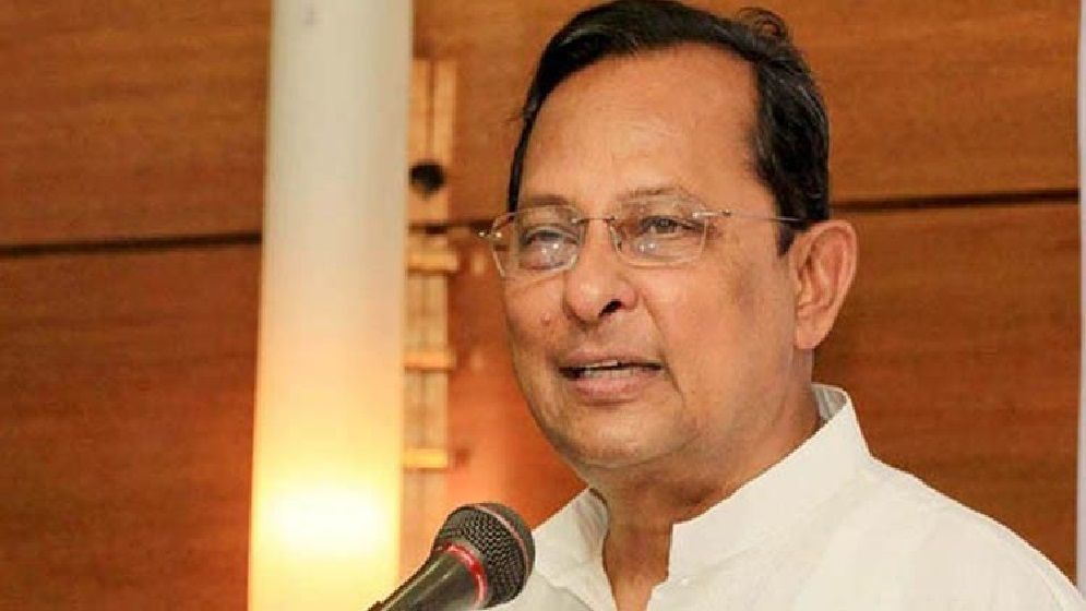 শুনানিতে হাসানুল হক ইনুকে হাসতে দেখে ‘ক্ষেপে’ গেলেন আইনজীবী