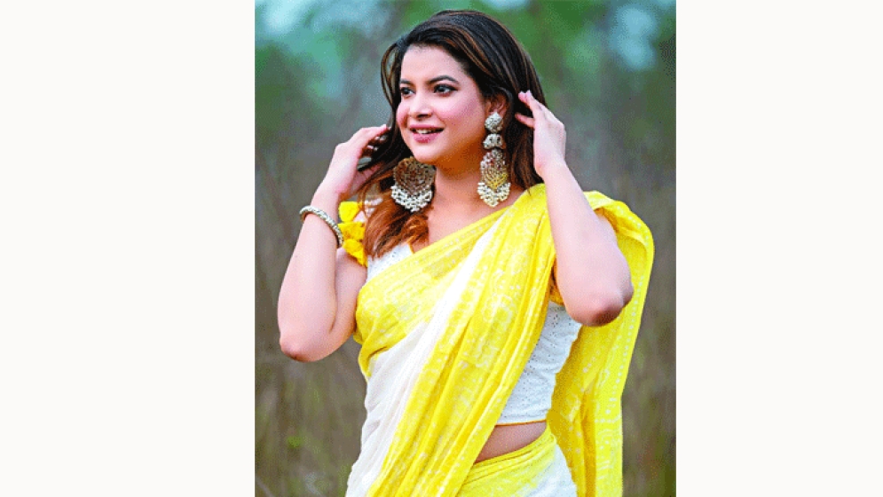 মুখ খুললেন শবনম ফারিয়া