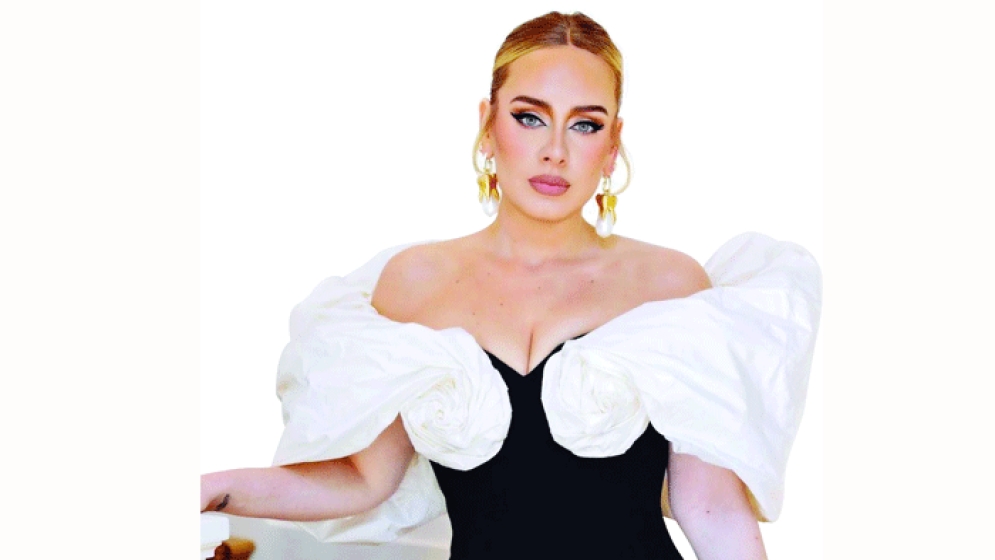 ভক্তদের দুঃসংবাদ দিলেন অ্যাডেল