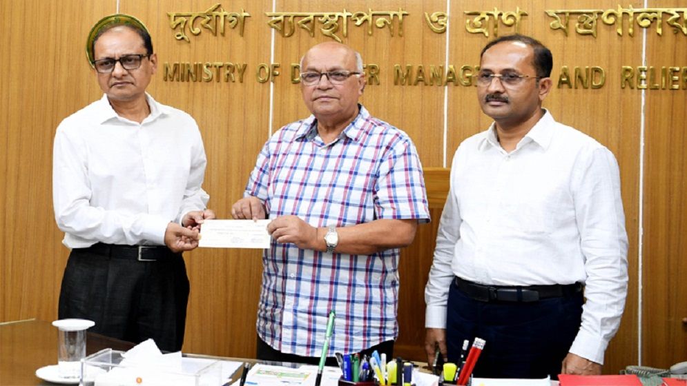 প্রধান উপদেষ্টার ত্রাণ তহবিলে ২০ কোটি ৫০ লাখ টাকা দিলো প্রাথমিক-গণশিক্ষা মন্ত্রণালয়