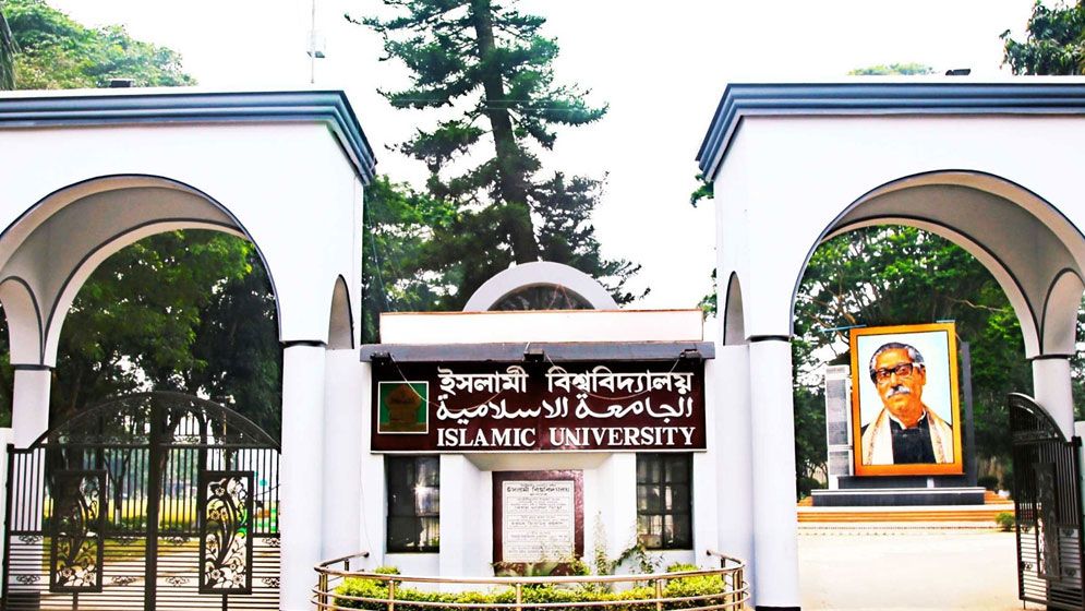 কানের পর্দা ফাটানোর প্রতিশোধ নিতে সাবেক ছাত্রলীগ কর্মীকে মারধর