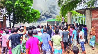 গাজীপুর সাভার আশুলিয়ার ১১৪ পোশাক কারখানা বন্ধ
